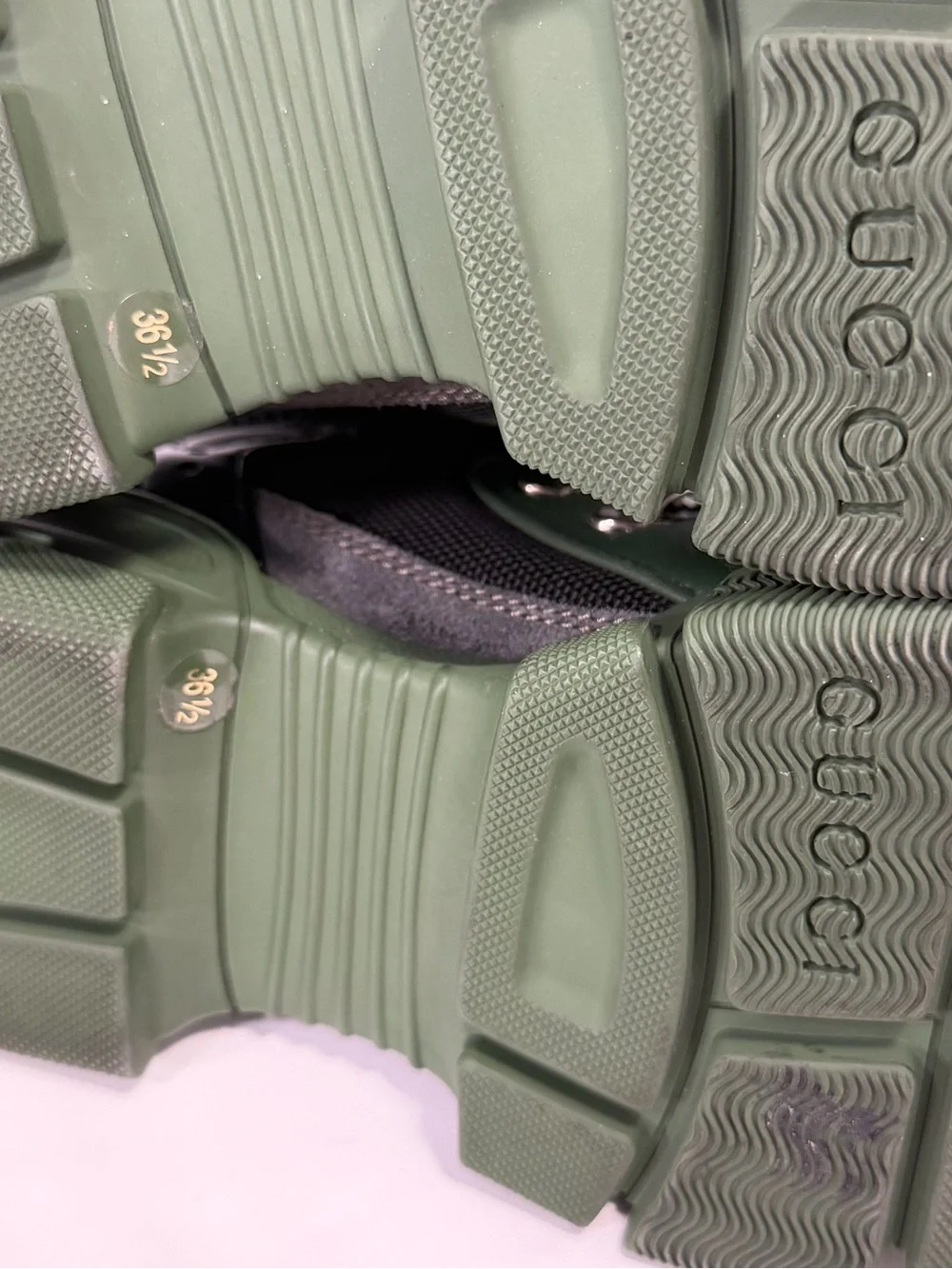 Gucci Flashtrek Green Low-Top Sneaker Men's Size 6.5 / 36.5
